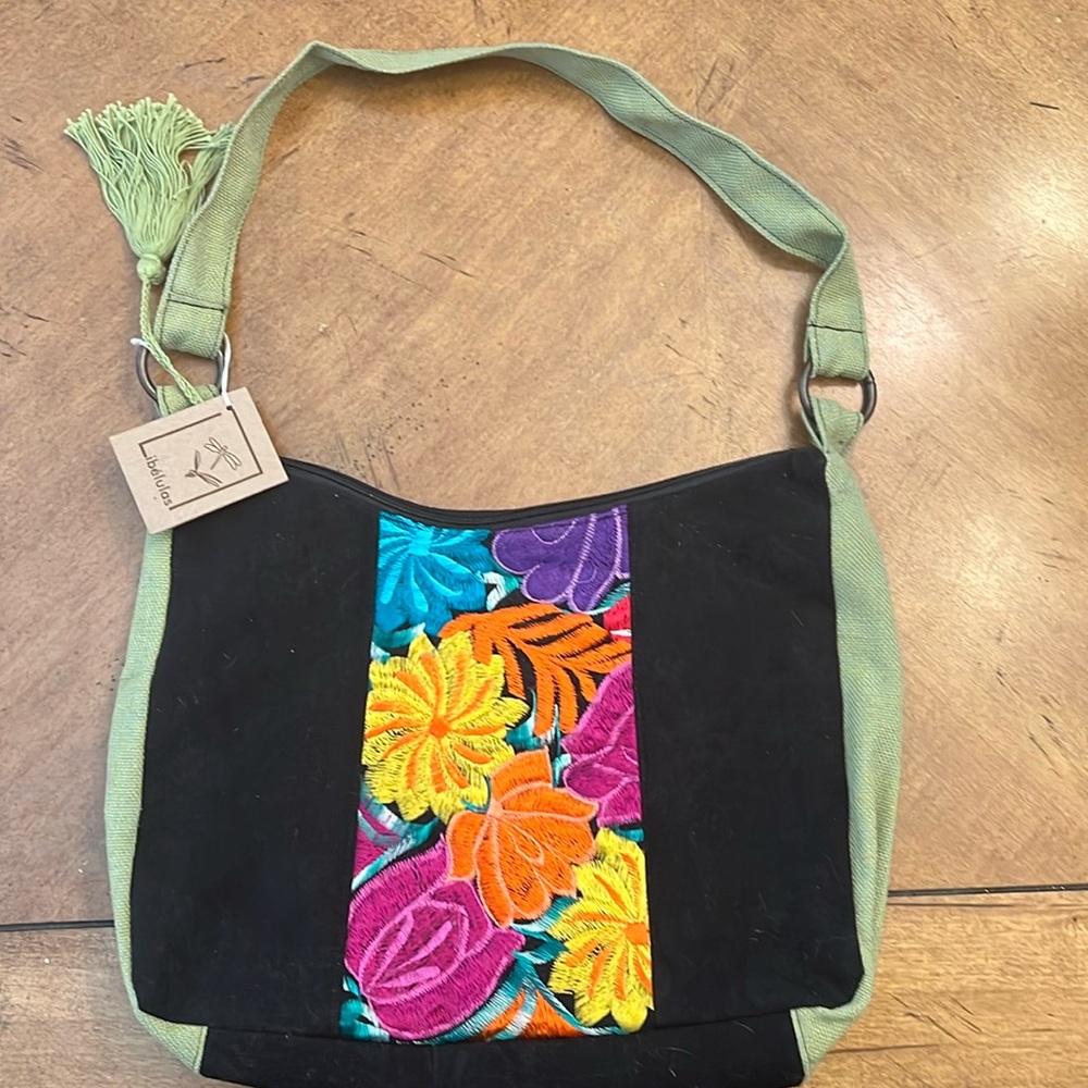 New with tag libelulas Mexican style purse